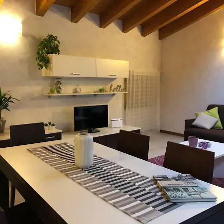 La Casa Del Vicolo Apartment