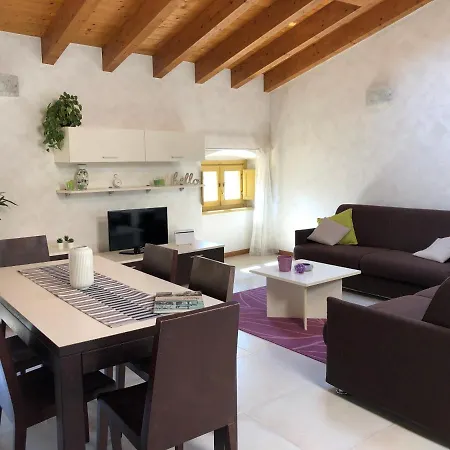 Apartment La Casa Del Vicolo